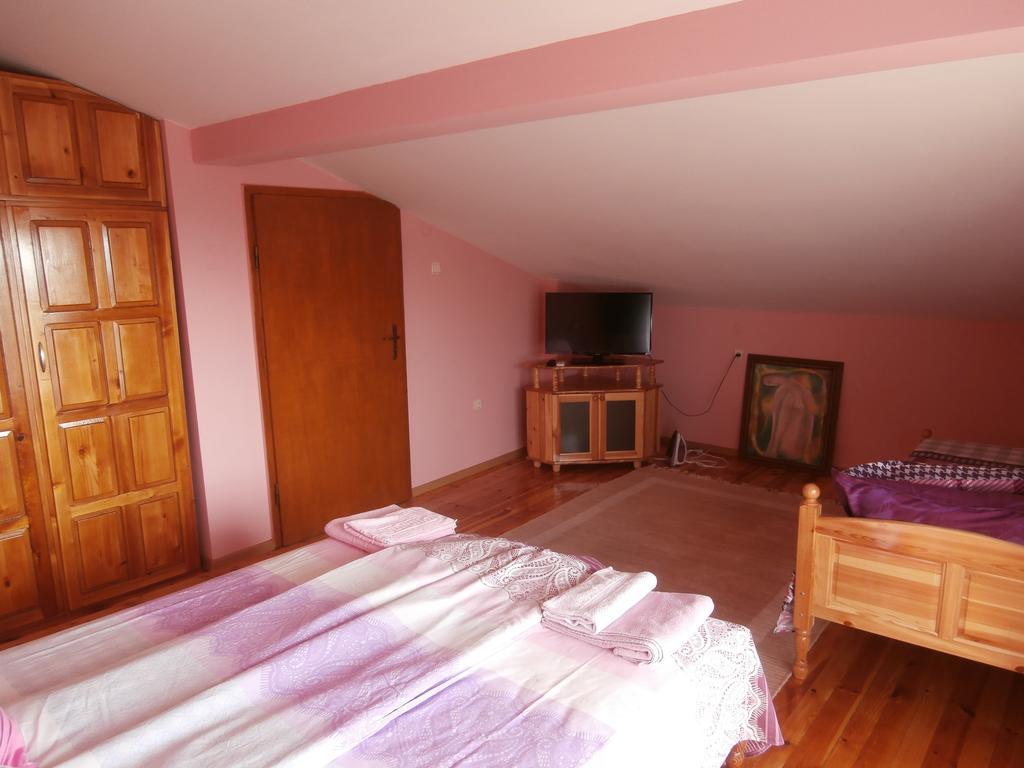Apartments In House Silent Nature サンダンスキ エクステリア 写真