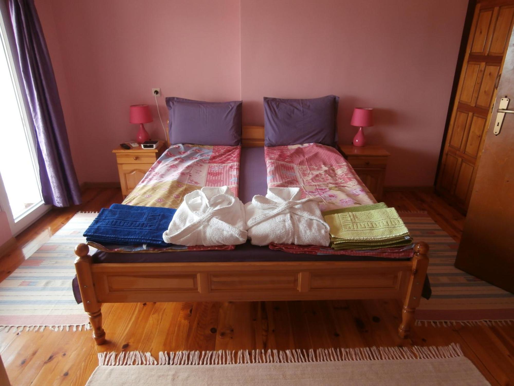 Apartments In House Silent Nature サンダンスキ 部屋 写真